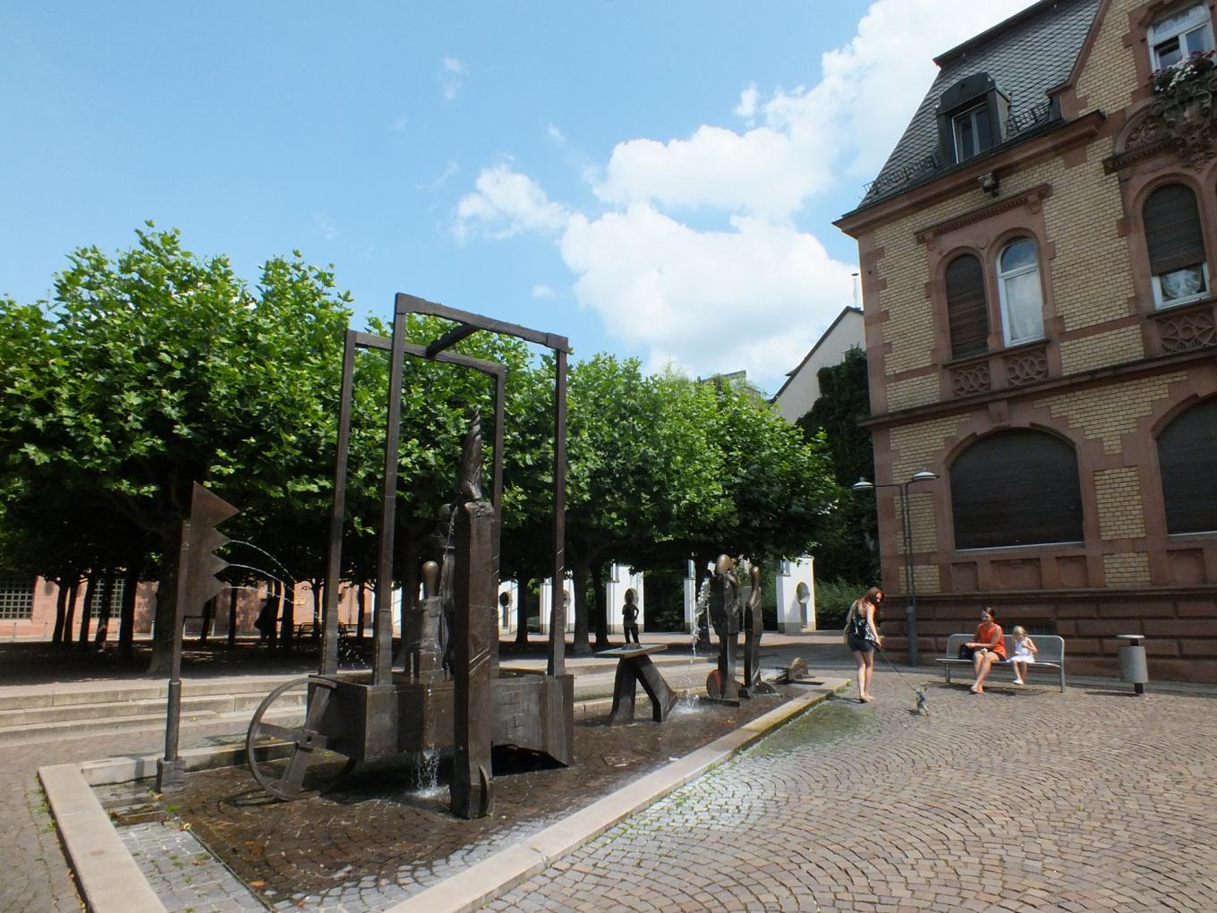  Wolfsthalplatz
